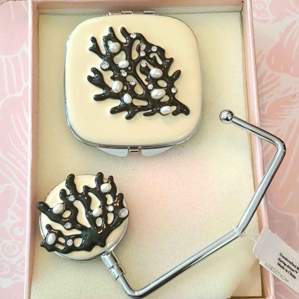 Spring Street handcrafted Compact/Handbag Holder set Embellished